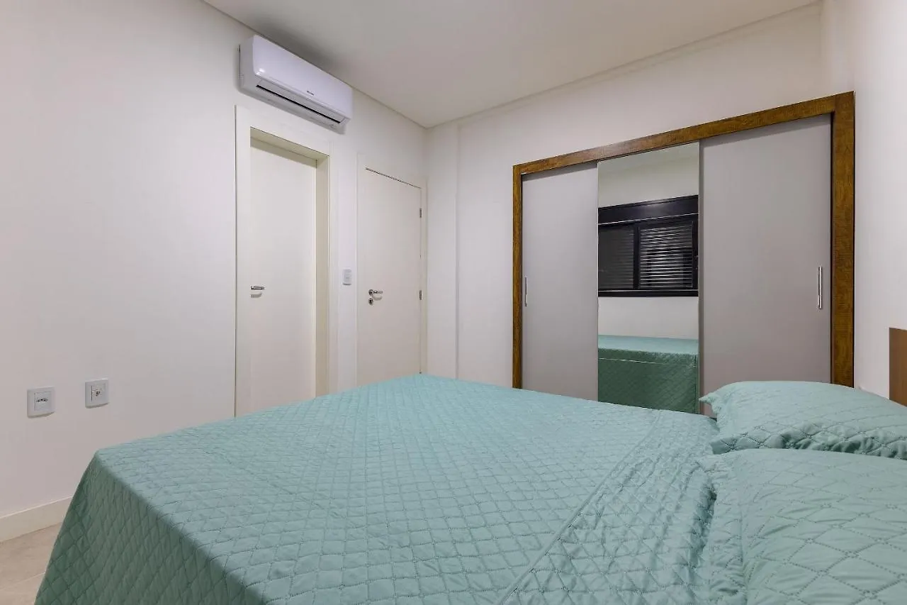 Apartamento Em Condominio Com Piscina Pertinho Do Mar Bombinhas