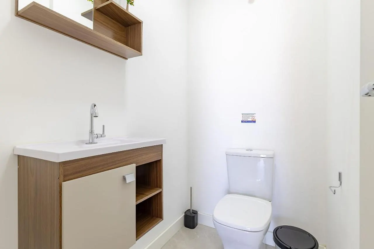 Apartamento Em Condominio Com Piscina Pertinho Do Mar Bombinhas 0*,  Brazil