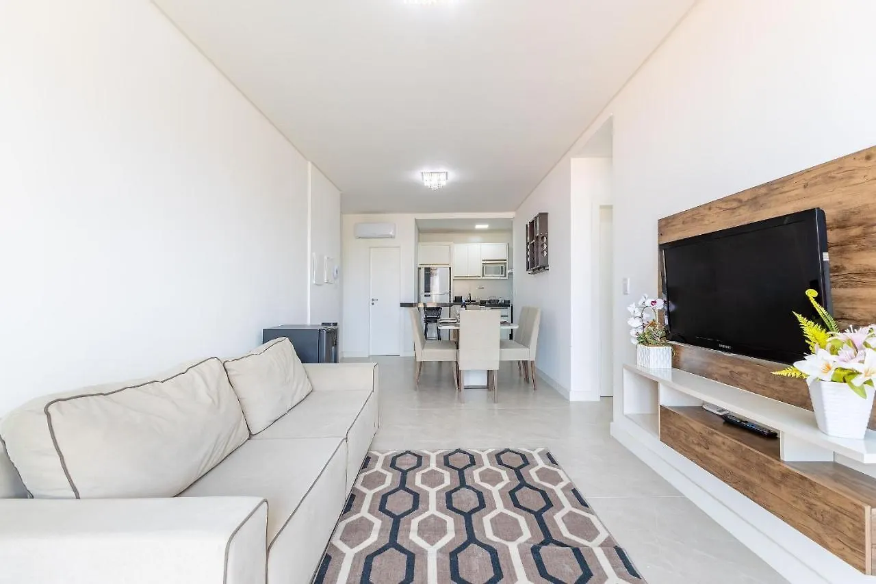 Apartamento Em Condominio Com Piscina Pertinho Do Mar Bombinhas